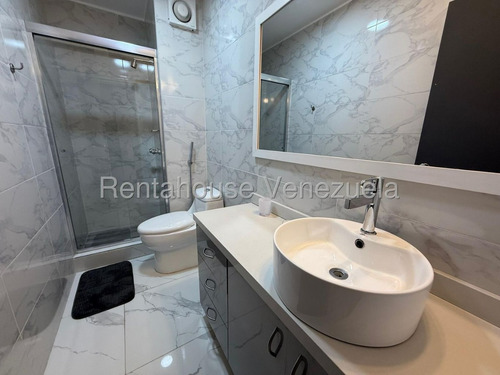 Apartamento Remodelado En Alquiler Chuao 174 Mtrs2 Pd