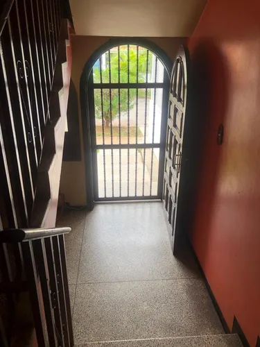Apartoquinta En Trigal Sur C3952