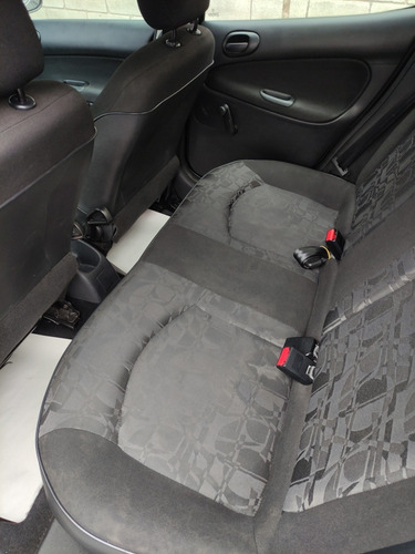 Imagem 9 de 10 de Peugeot 207 2010 1.4 Xr Flex 5p