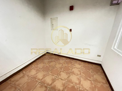 Elv-97 Zona Centro Local En C.c. Don Corleone