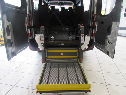 Imagem 4 de 14 de Renault Master Acessível 2021