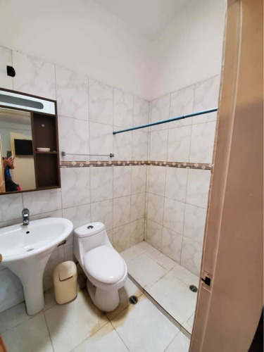 Imagen 8 de 14 de Katherine Castillo Vende Casa Quinta Parque Mirador
