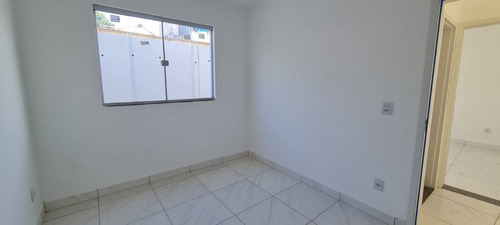 Imagem 6 de 18 de Ótima Área Privativa No Xangrilá . - 4871