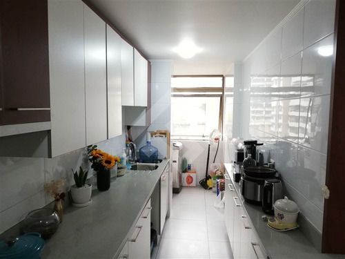 Imagen 4 de 16 de Departamento En Arriendo De 2 Dorm. En Las Condes