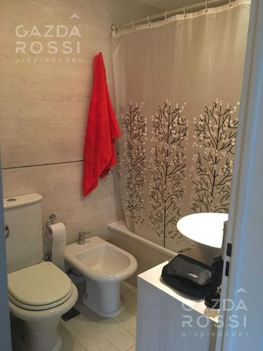 Imagen 8 de 14 de Impecable 3 Ambientes En Dúplex En La Vieja Estación Condominio Con Piscina Y Seguridad 24hs.