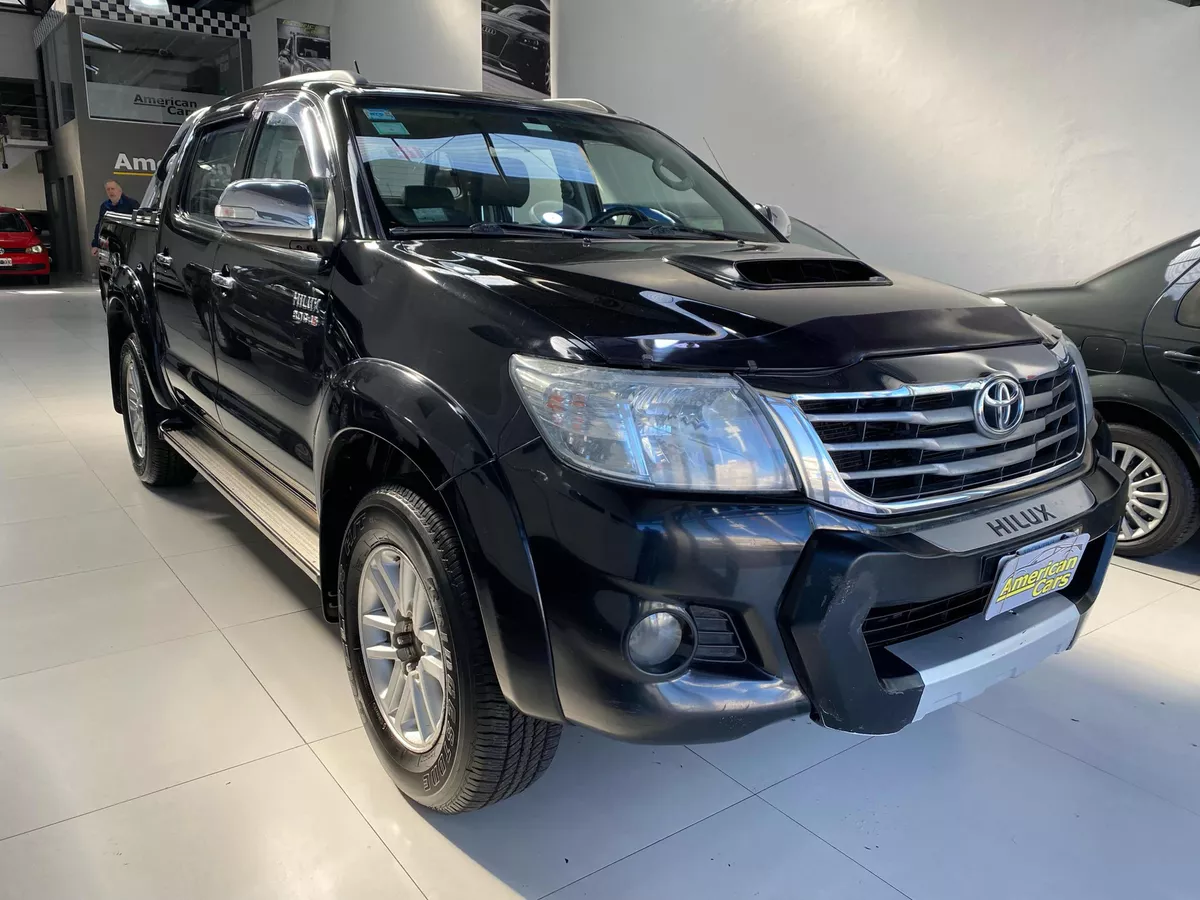 Toyota Hilux 3.0 Cd Srv Cuero I 171cv 4x4 4at