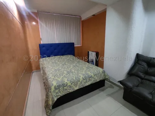 Apartamento En Venta Monte Alto Urbanizacion Los Chaguaramos Listo Para Mudarse Remodelado Listo Para Negociar Rah 23-19558