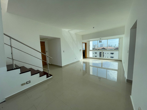 Penthouse De 2 Niveles En El Corazon De Bella Vista, Santo D