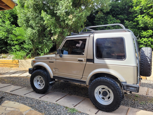 Suzuki Samurai 1.3 Metal/lona