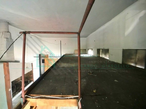 Imagen 8 de 11 de Colonia Del Sacramento - Salón Comercial Céntrico