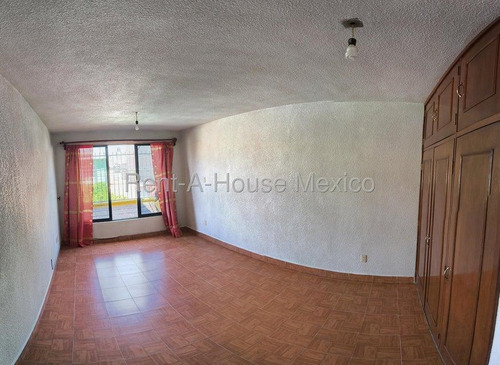 Casa En Renta En Villas De Guadalupe Xalostoc, Ecatepec De Morelos Jl 25-2937.