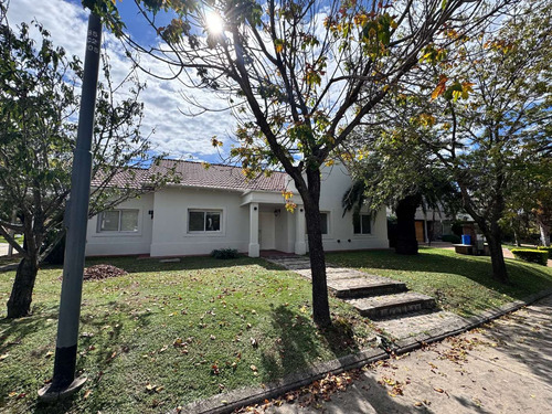 Alquiler Casa 3 Dorm Con Pileta Valle Escondido