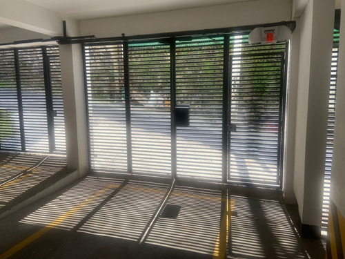 Imagen 3 de 13 de Excelente Garden House De Dos Niveles En Venta Con 2 Cajones