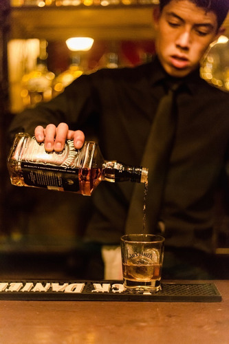 Imagen 8 de 10 de Whisky Jack Daniels Red Dog Saloon 700ml En Estuche