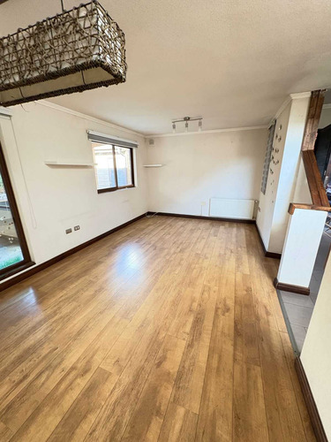 Hermosa Casa Cercano A Kc (85826)