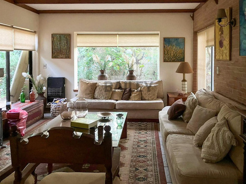 Casa Amoblada En Arriendo De 5 Dorm. En Concón