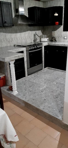 Imagen 5 de 14 de Apartamento En La Urbanización La Esperanza