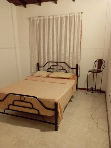 Town House En La Urb Villas Morichal / Tipuro Ve02-1737st-ecam