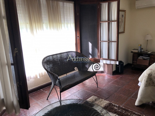 Mansa, Solida Residencia- Ref: 2507