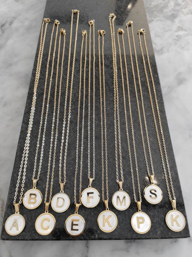 Collar Dije Letras Iniciales Acero Inoxidable Doradas