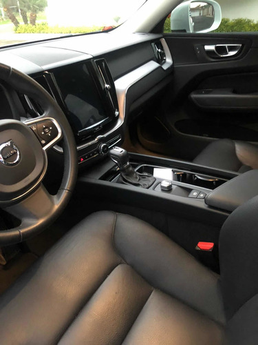 Imagen 6 de 7 de Volvo Xc60 2019 2.0 T5 Addition Plus At