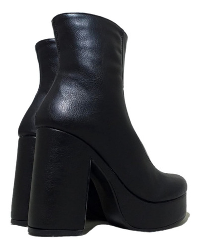 Imagen 2 de 4 de Botas Alice Black