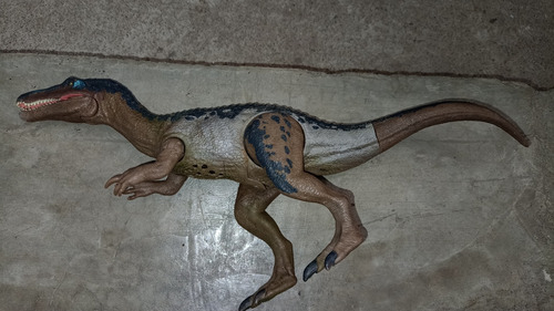 Jurassic World Dinosaurio Baryonyx Roarivores Origi Detalle 