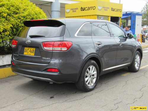 Imagen 5 de 25 de Kia Sorento Trust 2.4 (4*2)