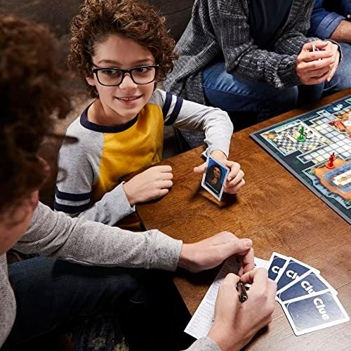 Juego De Mesa Hasbro Gaming Clue Para Niños De 8 Años En Ade