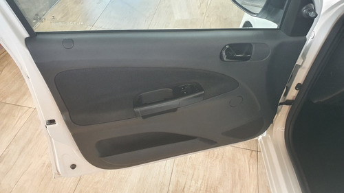 Imagem 2 de 15 de Vw Gol 1.6