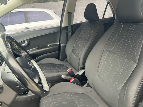 Kia Picanto 1.0 EX 12V FLEX 4P AUTOMÁTICO