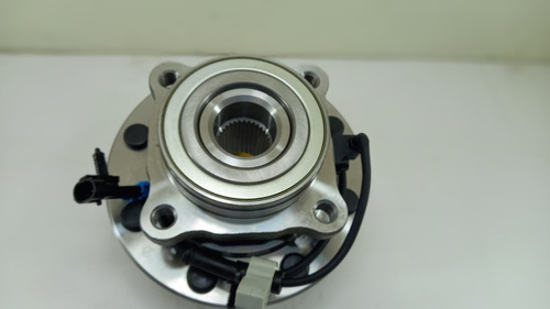 Imagen 3 de 7 de Cubo O Mozo Delantero Dodge Ram 2500 C-3500 4x4 05-08
