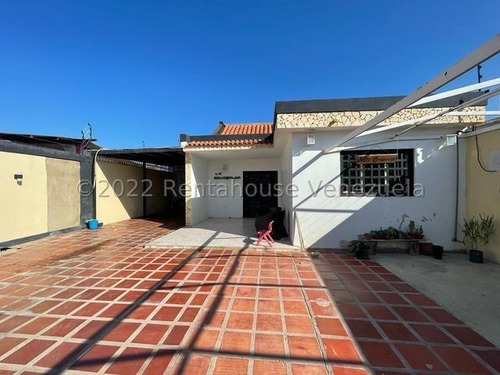 Imagen 1 de 8 de Casa En Puerta Maraven. Punto Fijo