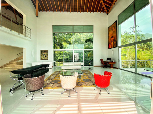 Imagen 5 de 14 de Casa En Venta En El Poblado Las Palmas
