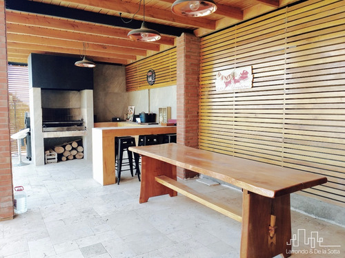 Imagen 27 de 30 de Como Nueva! En Condominio 5d+5b+estar +serv - Las Pircas
