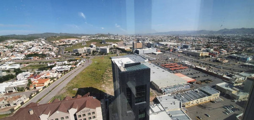Imagen 11 de 14 de Se Vende Oficina Piso 14 Torre Azenzo