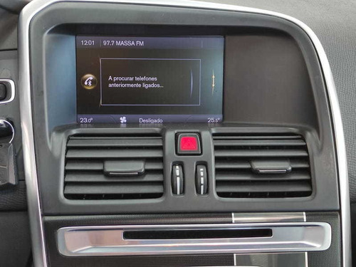 Imagem 12 de 15 de Volvo Xc60 2.0 T5 R Design Turbo Gasolina 4p Aut
