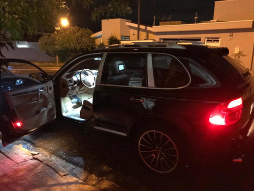Porsche Cayenne Turbo 4.5 V8 455hp