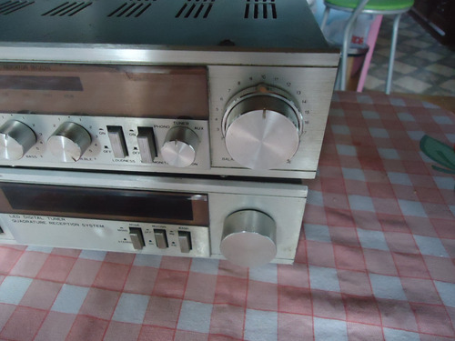Amplificador Aiko Pa 3000 E Tuner Dt 3000 Leia Prateado 40 W (Usado)