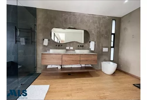Hermosa Casa Moderna En El Escobero(mls#242569)