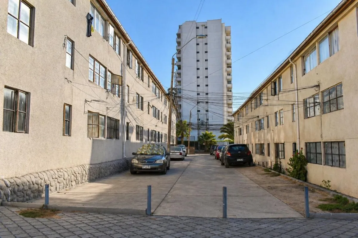 Imagen 1 de 14 de Departamento En Venta En Av.los Clarines Excelente Ubicación