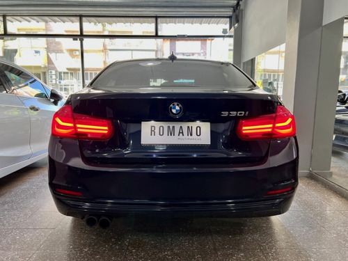 BMW Serie 3 3.0 330i Sedan Sport Line 252cv