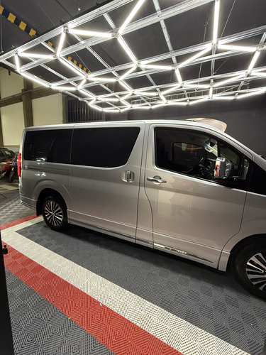 Toyota Hiace 2.8 Tdi Wagon 6at 10a