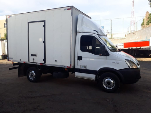 Imagem 4 de 15 de Iveco Daily 35s14 Hdcs,ano 2013/2014,somente Venda!!!!!