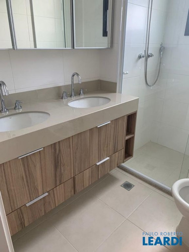 Imagem 5 de 8 de Apartamento - Alphaville - Sp - 634401