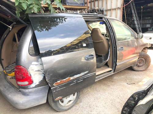 Dodge Caravan Desarme 3.3 Automática