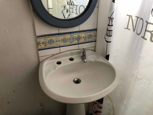 Monoambiente Muy Amplio , Prolijo E Iluminado..independiente