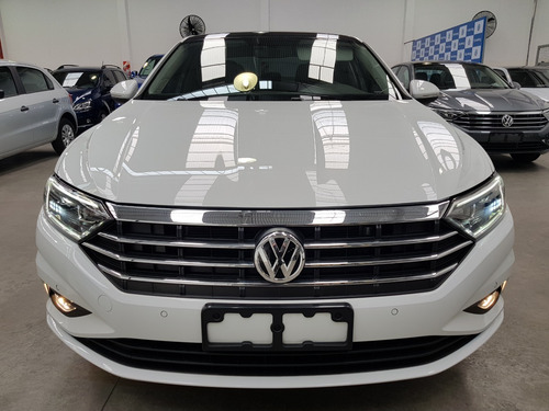 Imagen 18 de 25 de Volkswagen Vento 1.4tsi Highline Tip 0km My22 Dcolores