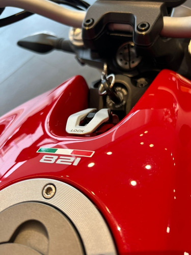 Imagen 5 de 10 de Ducati Monster 821