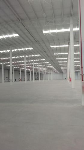 Nave Industrial En Renta En Santa Rosa Jáuregui Querétaro 40,000 M2
